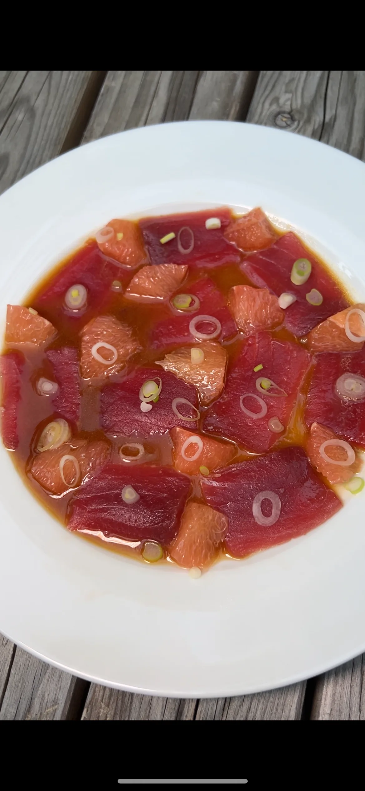 tuna-crudo-wasabi-grapefruit-vinegrette