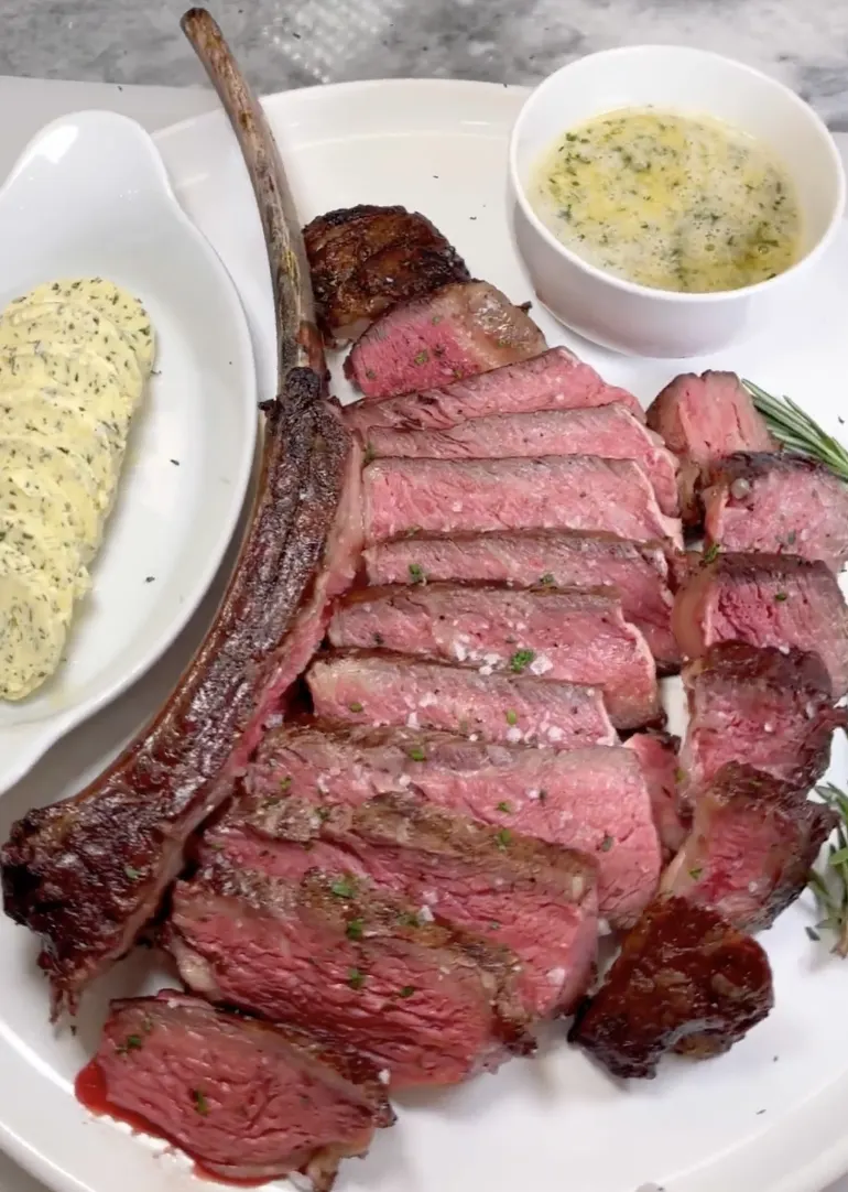 tomahawk-with-chimichurri-compound-butter