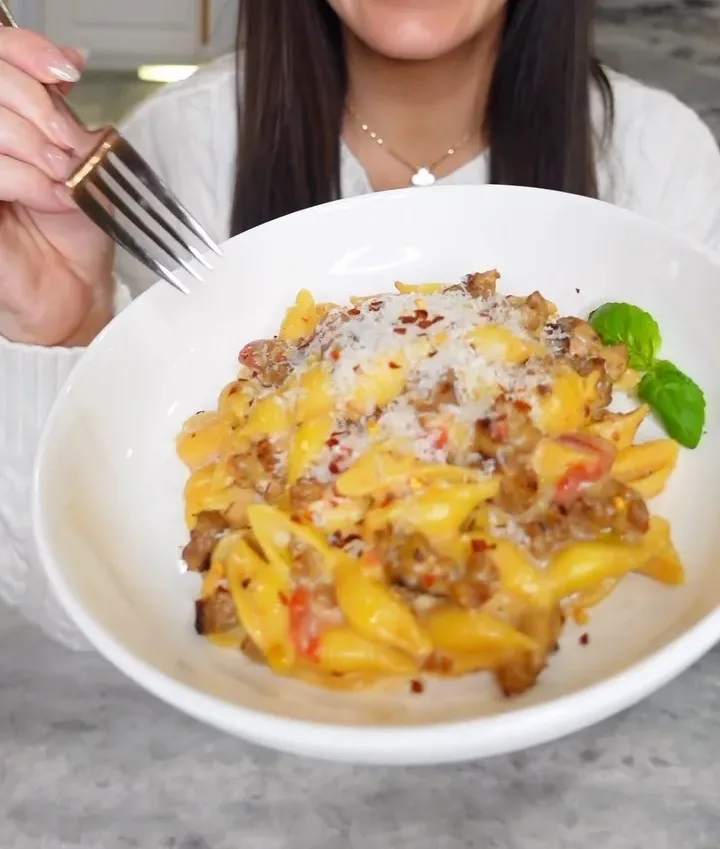 spicy-italian-sausage-mac-and-cheese
