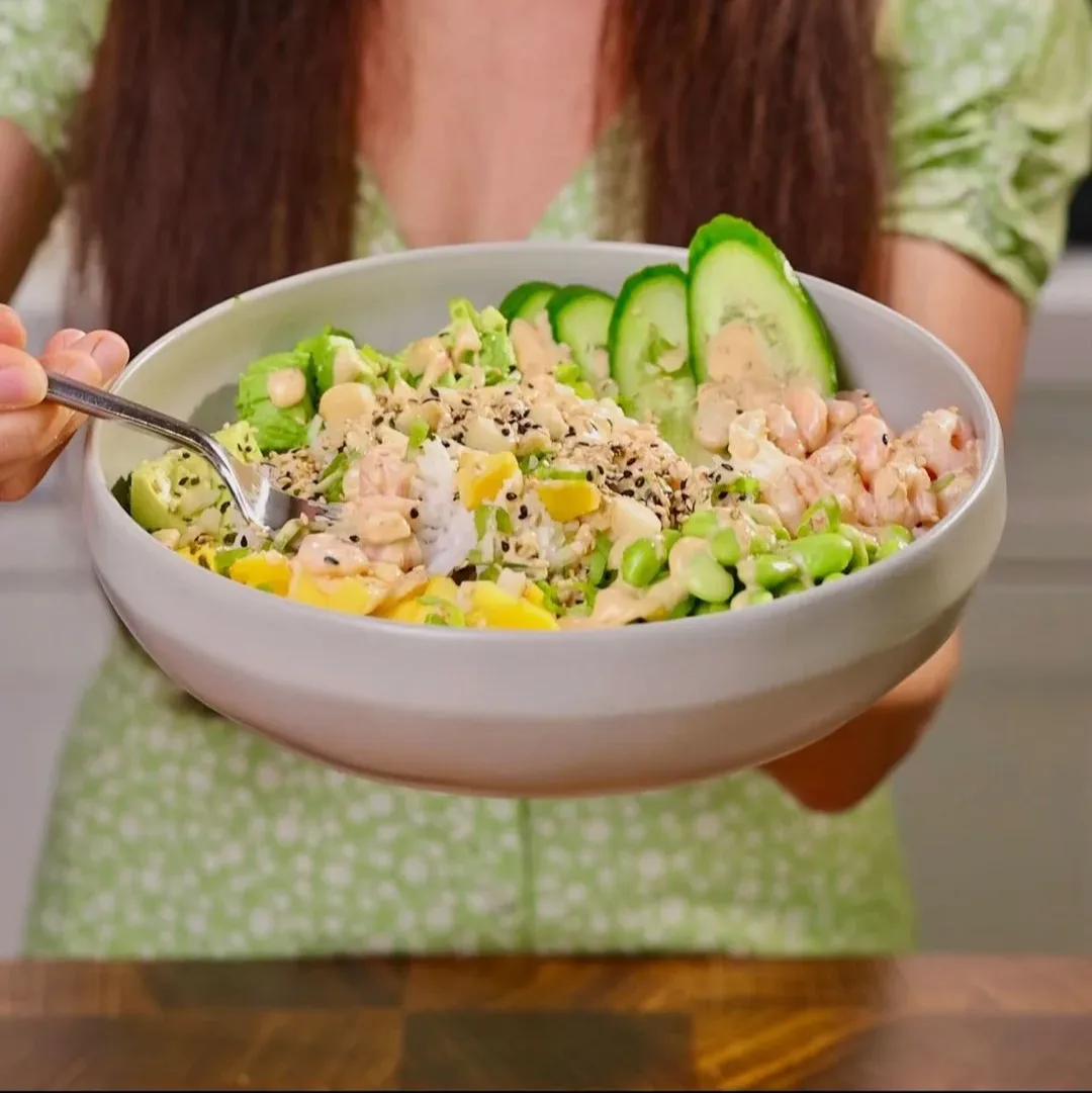 shrimp-poke-bowl.-fast-easy-and-healthy-lunch