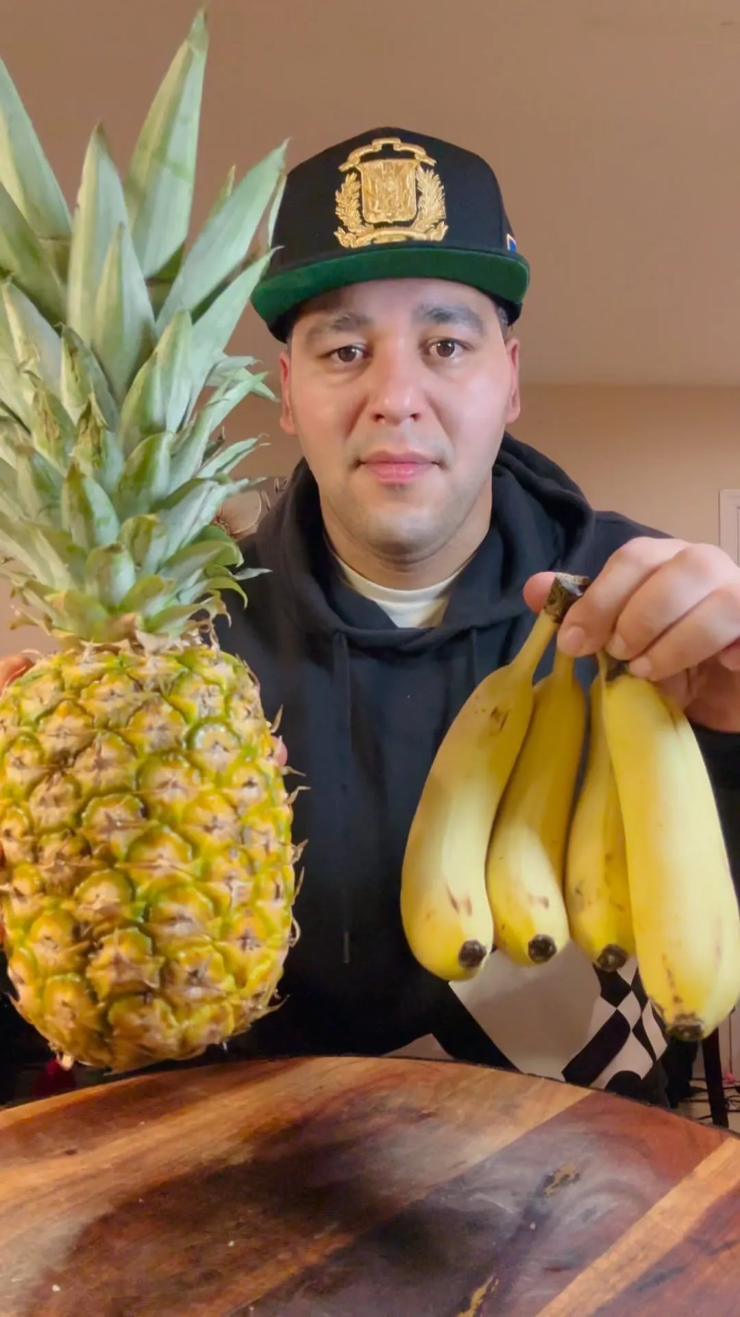 batida-de-pina-y-guineo-maduro-pineapple-and-banana-smoothie