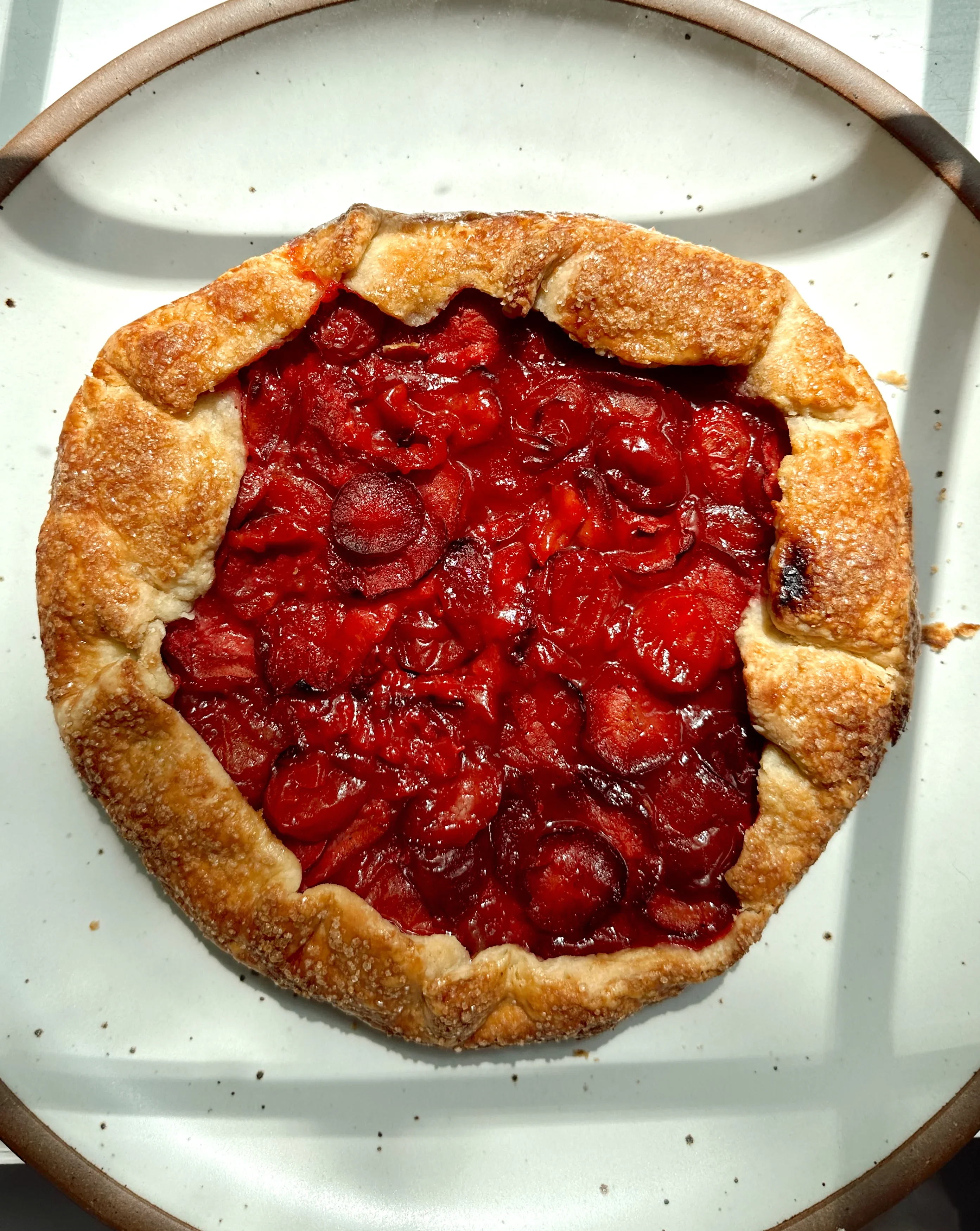 plum-galette-aka-pie's-lazy-rustic-chic-sister