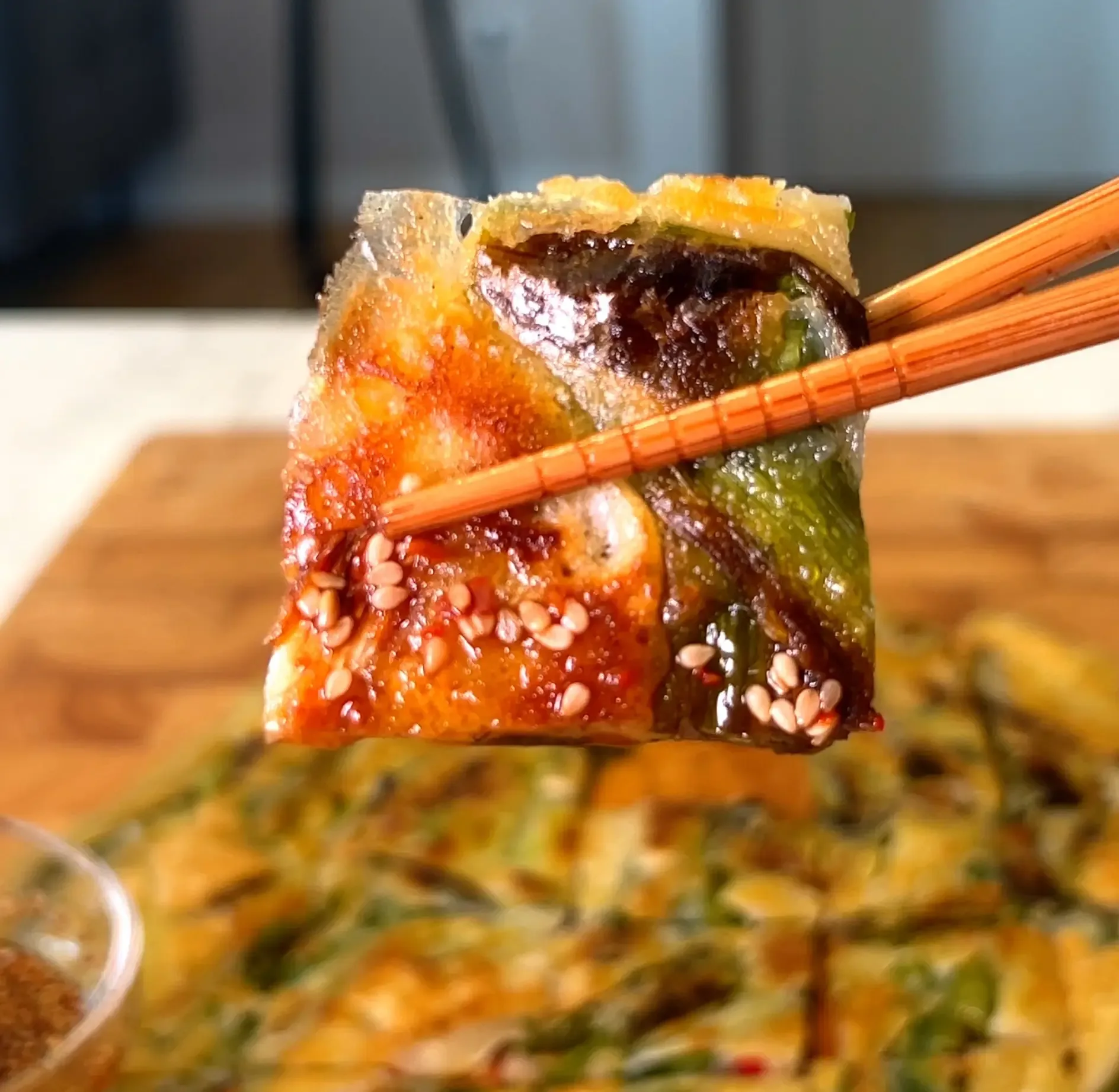 tortitas-de-cebolla-verde-(pajeon)-green-onion-pancakes-(pajeon)