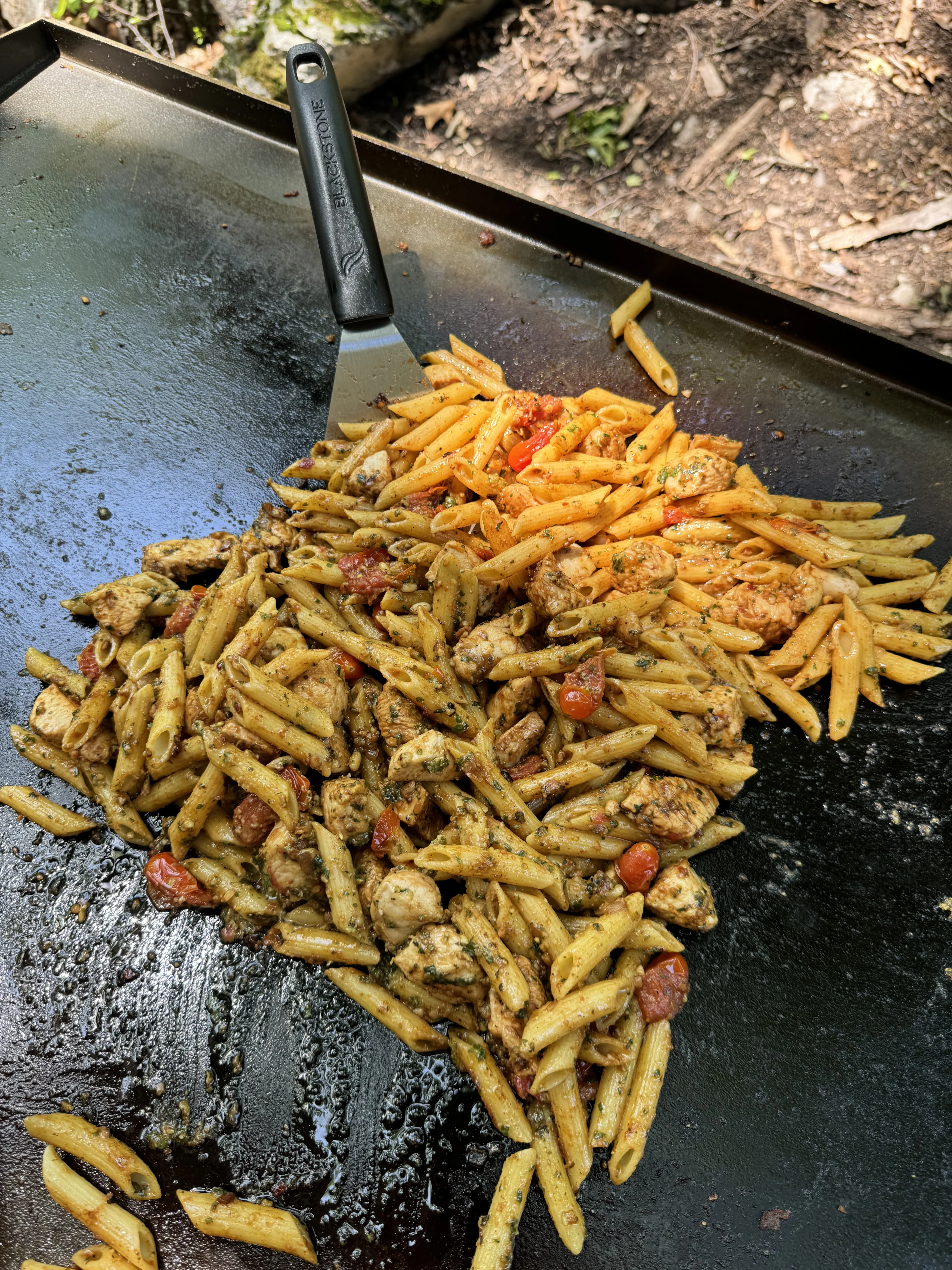 blackstone-chicken-pesto-pasta