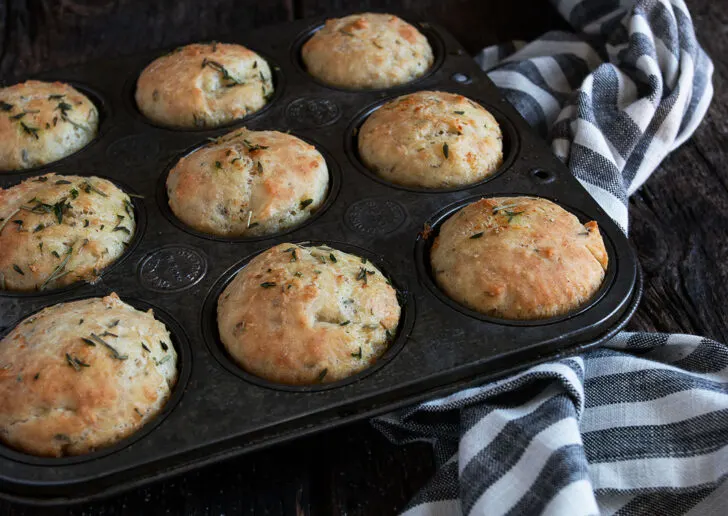 mini-focaccia-muffins