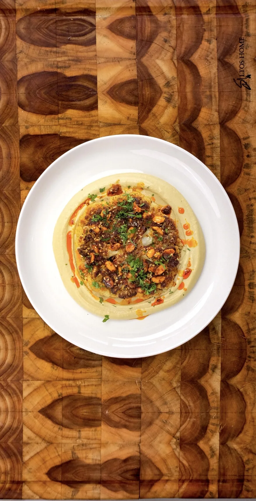 coliflor-asada-con-hummus-de-garbanzos