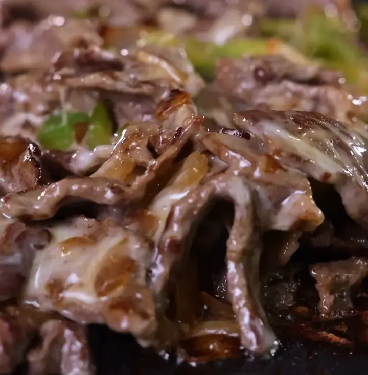 philly-cheesesteak-sandwich