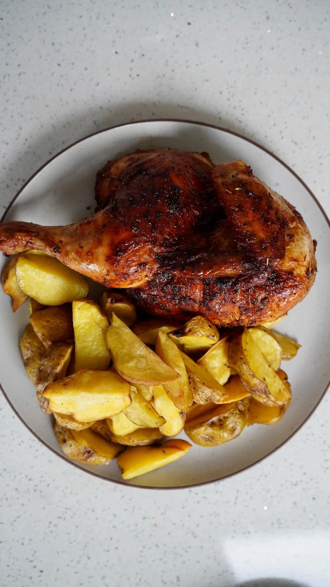 mostrito-(pollo-a-la-brasa-con-arroz-chaufa-y-papas)-mostrito-(roasted-chicken-with-fried-rice-and-potatoes)