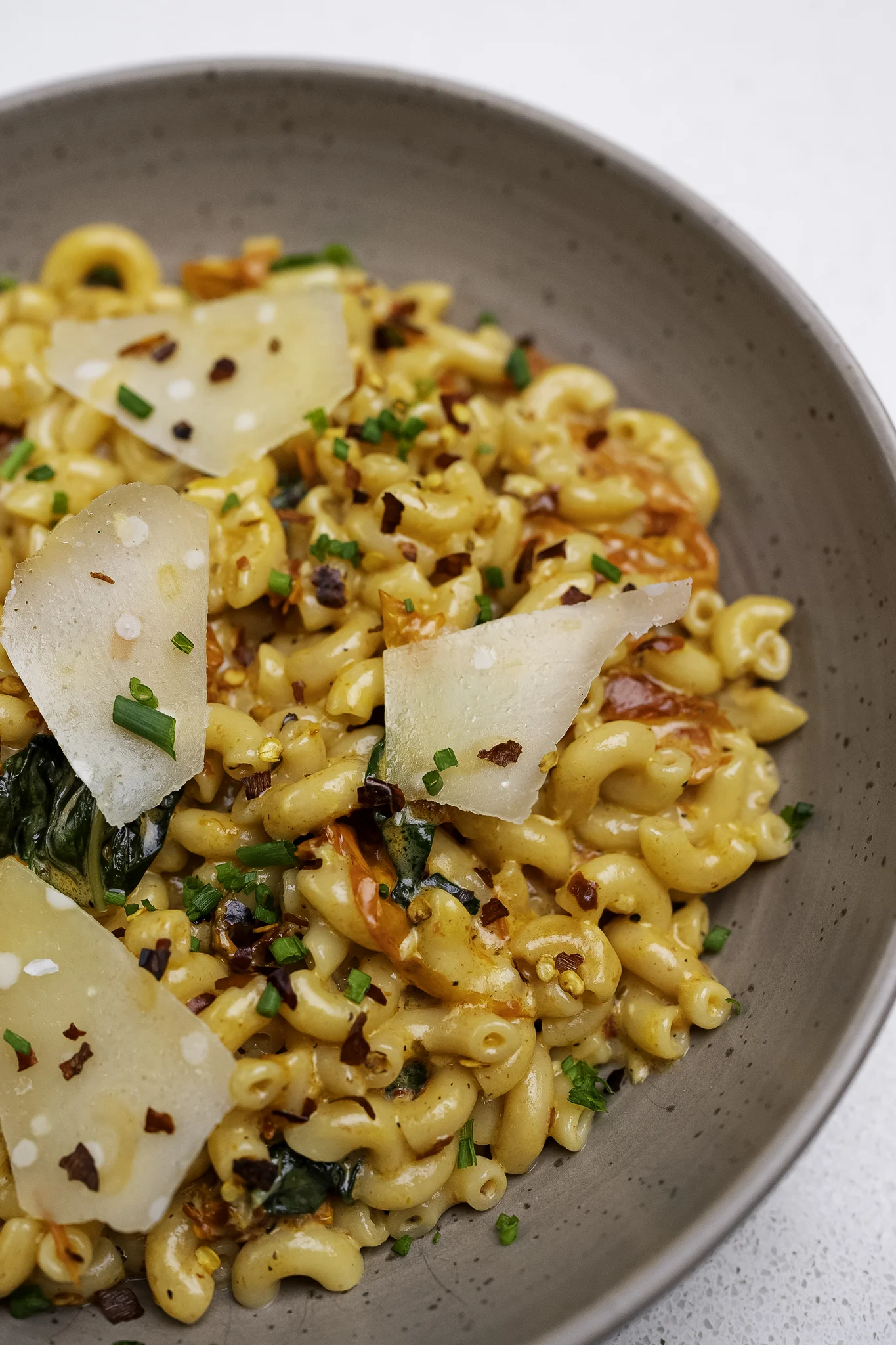 one-pot-tomato-and-garlic-macaroni