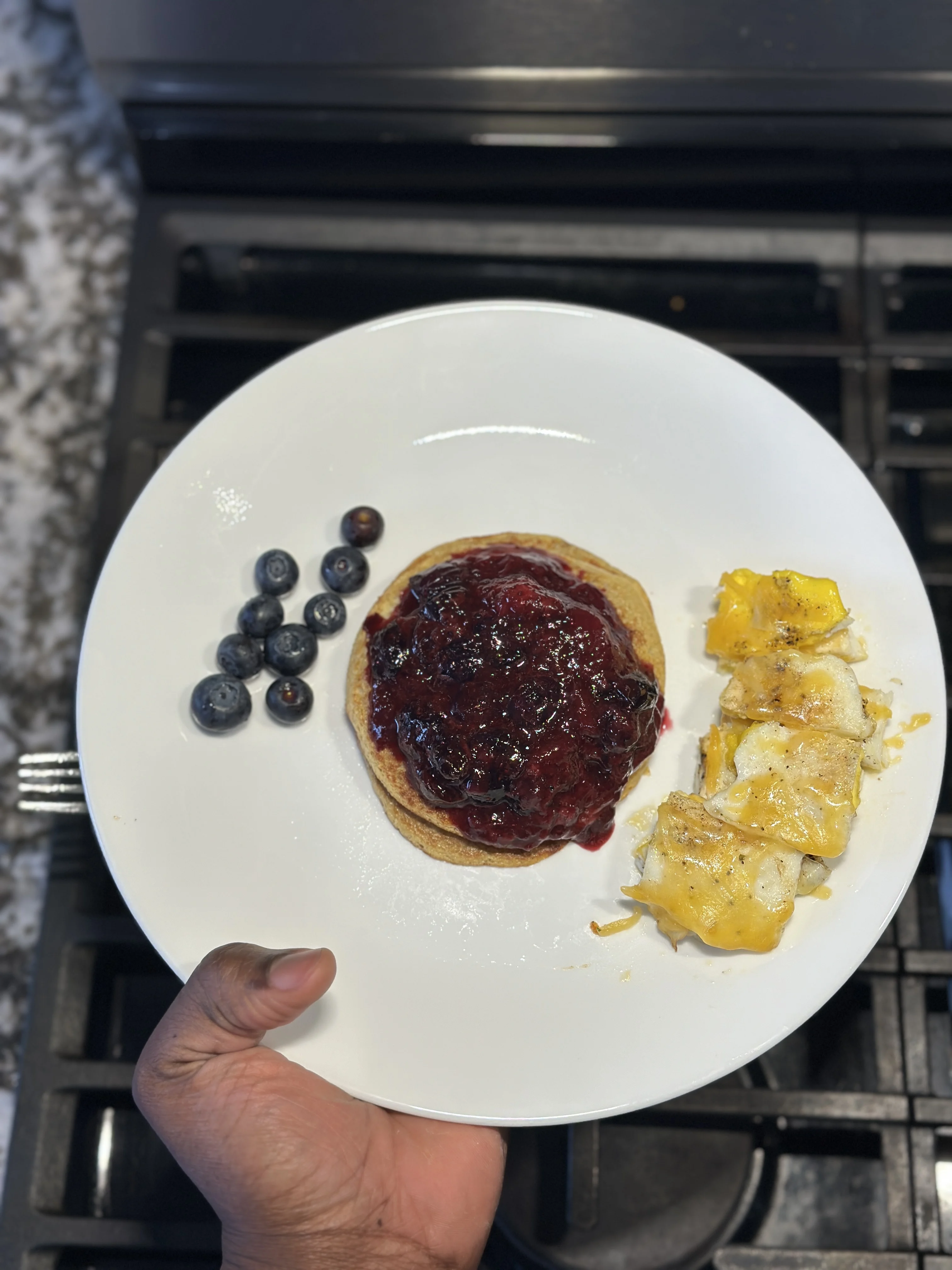 cinnamon-banana-oat-pancakes-with-berry-jam