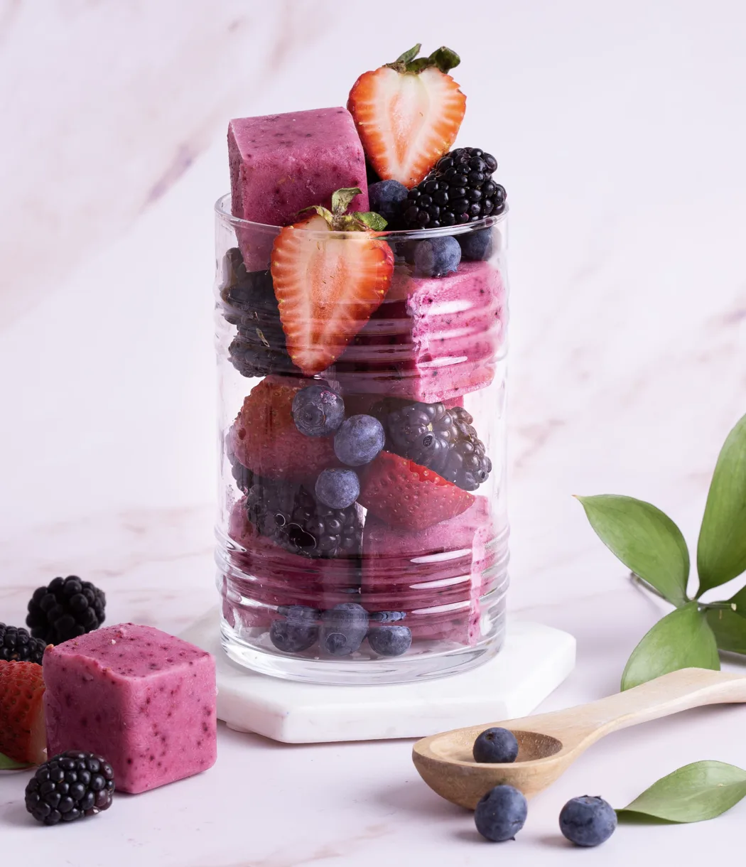 frozen-yo-berry-bites