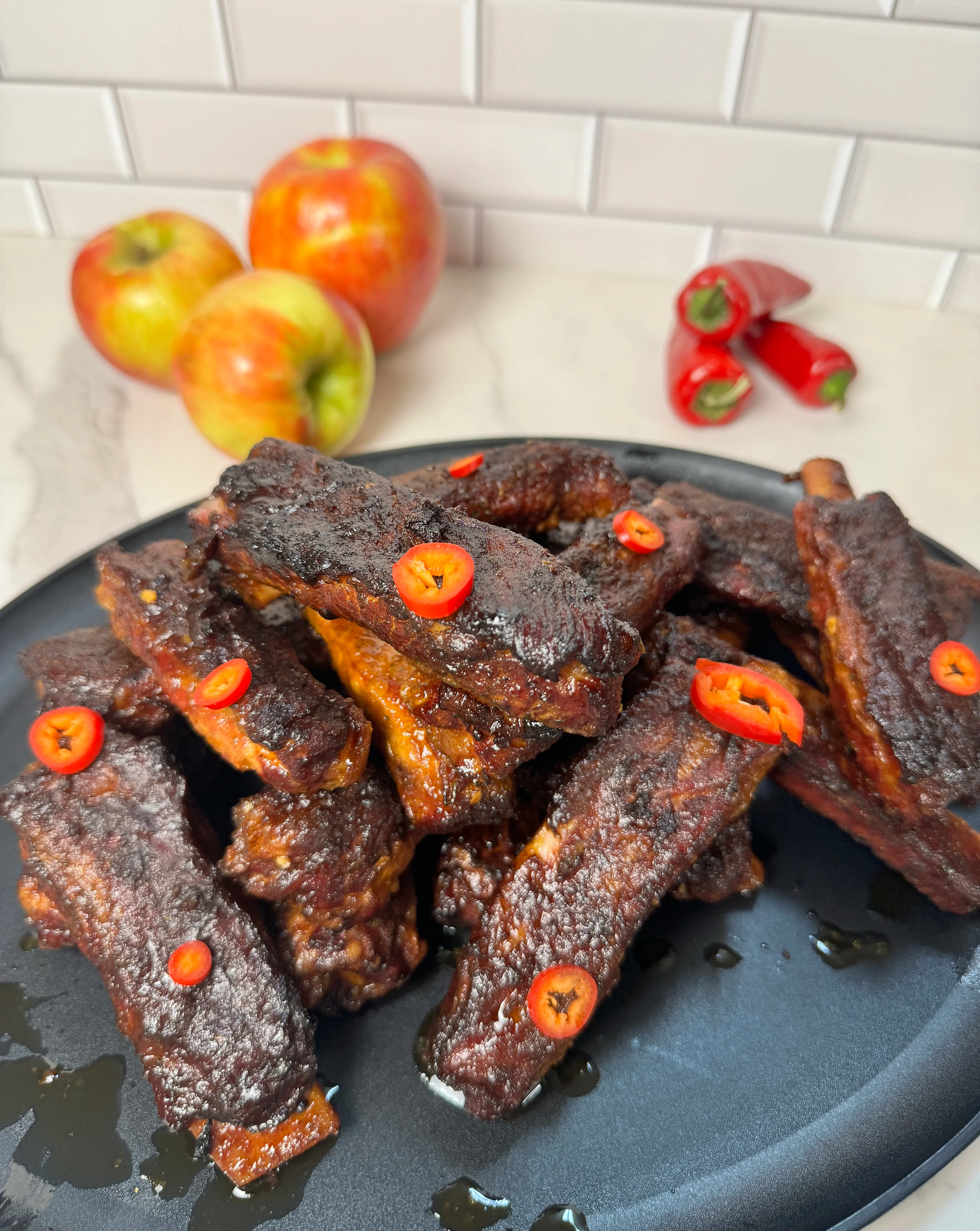 smoked-apple-chipotle-party-ribs