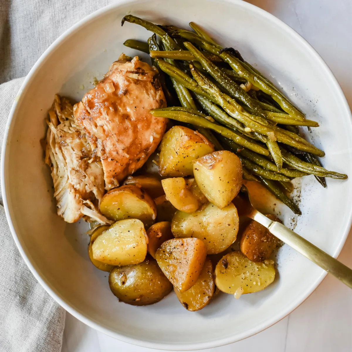 5-ingredient-crockpot-chicken-potatoes-and-green-beans