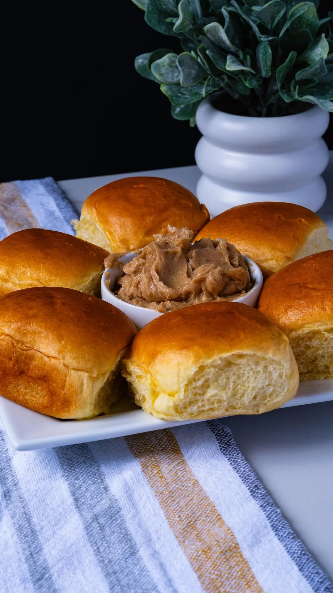 texas-roadhouse-cinnamon-butter