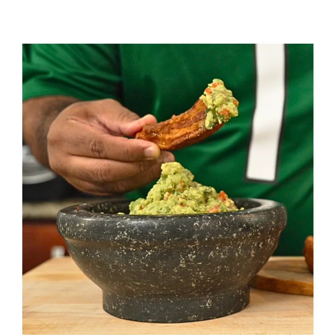 guacamole-with-crispy-chicharron