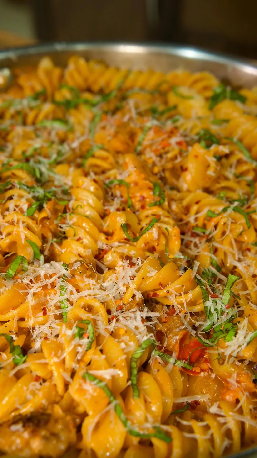 the-best-20-minute-creamy-tomato-and-basil-pasta