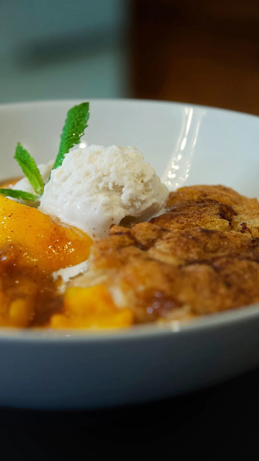 brown-butter-peach-cobbler