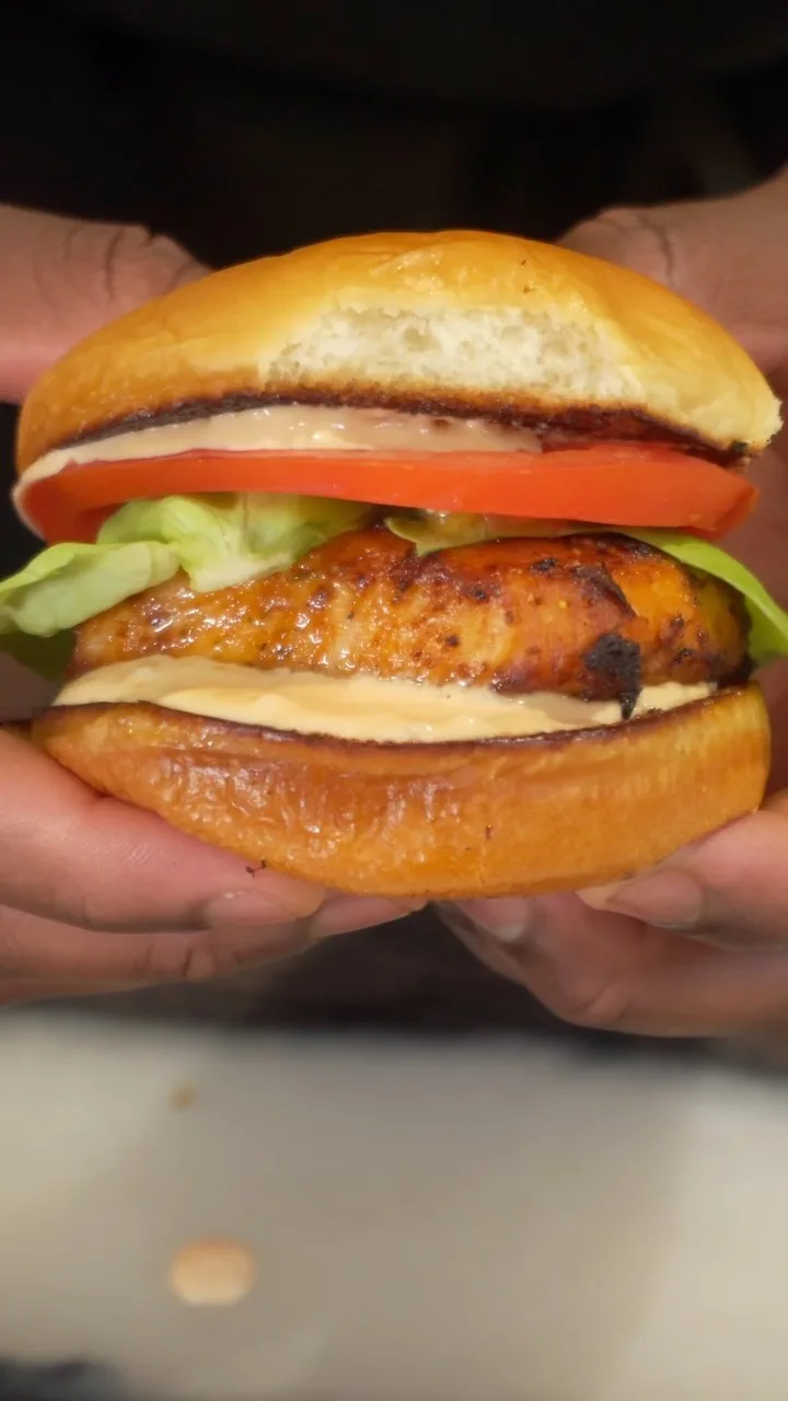 air-fried-salmon-sliders