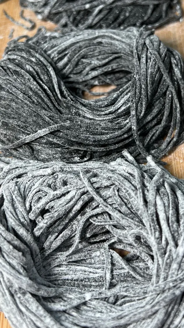 black-pasta!