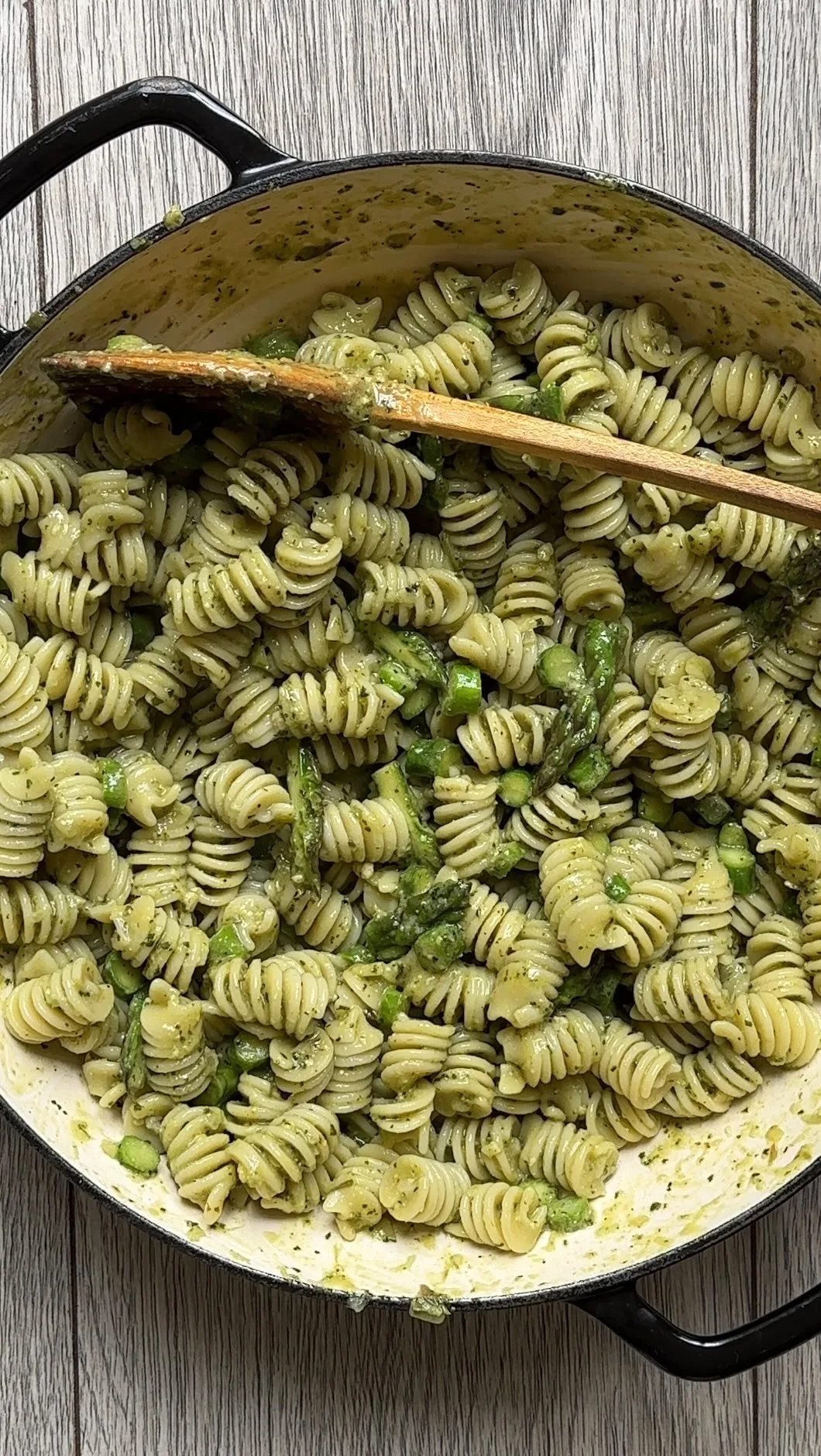 quick-pesto-pasta-with-seasonal-veg