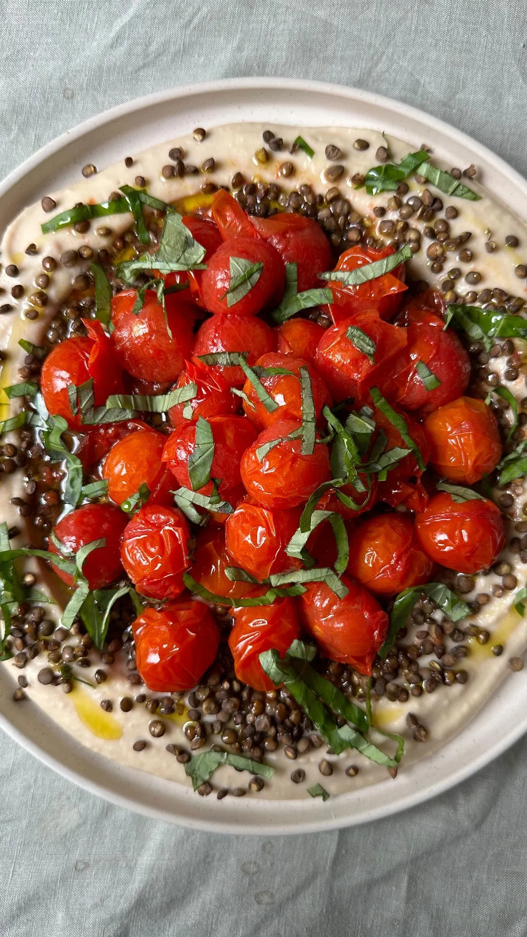 smooth-garlicky-oniony-white-beans-with-crispy-lentils-bursting-toms-and-basil