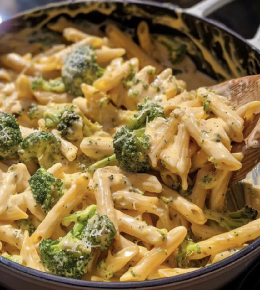 one-pot-cheesy-broccoli-pasta