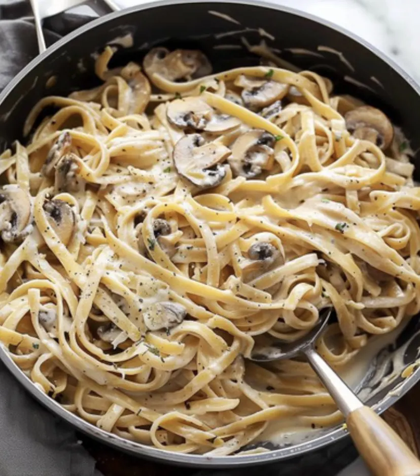 one-pot-creamy-mushroom-pasta