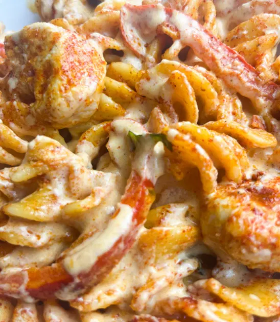 creamy-bell-pepper-and-chicken-pasta