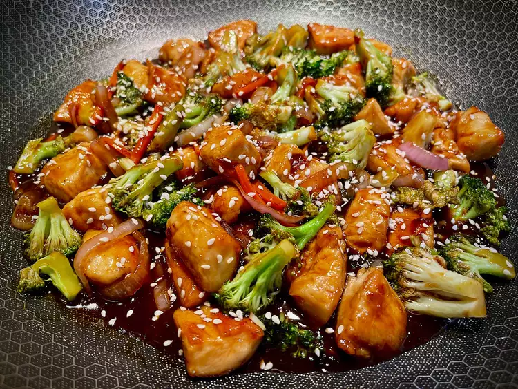 sesame-chicken-with-broccoli