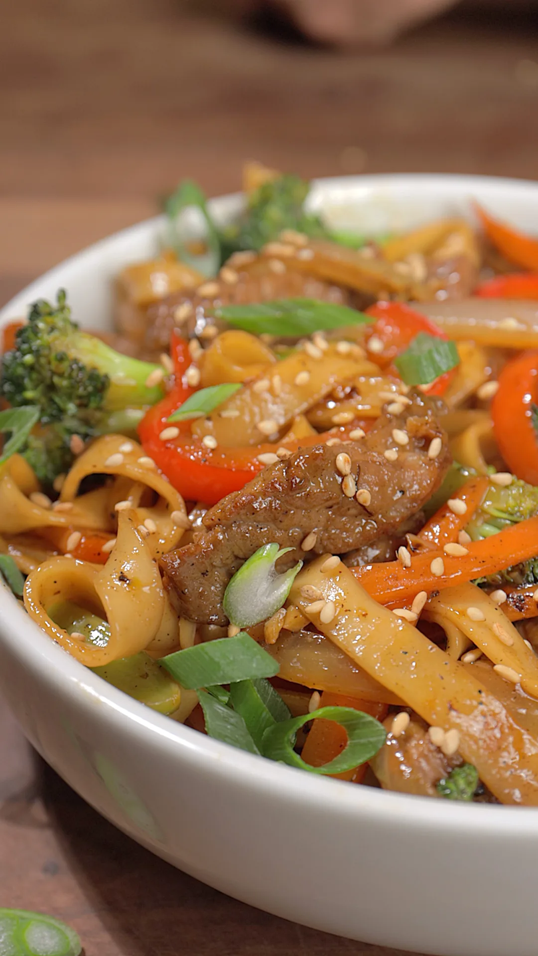 lo-mein-de-carne-beef-lo-mein