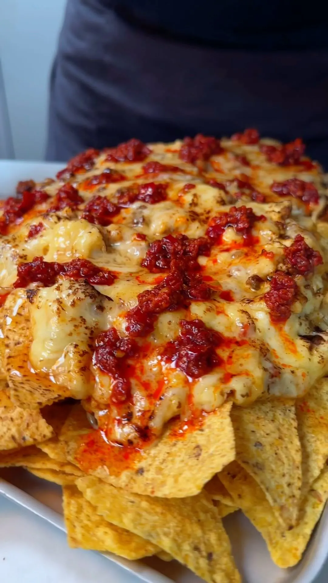 cheesy-nduja-nachos