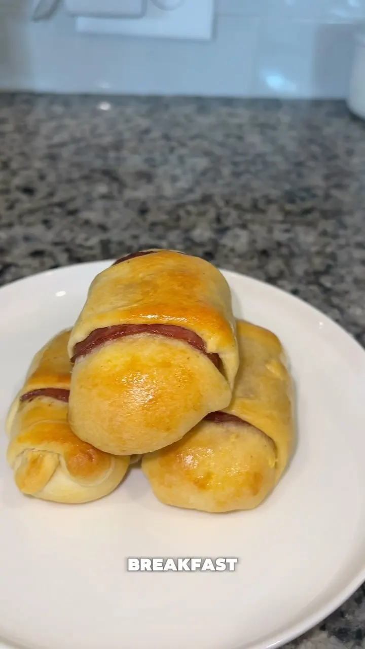 breakfast-in-a-blanket-(turkey-bacon-egg-and-cheese)