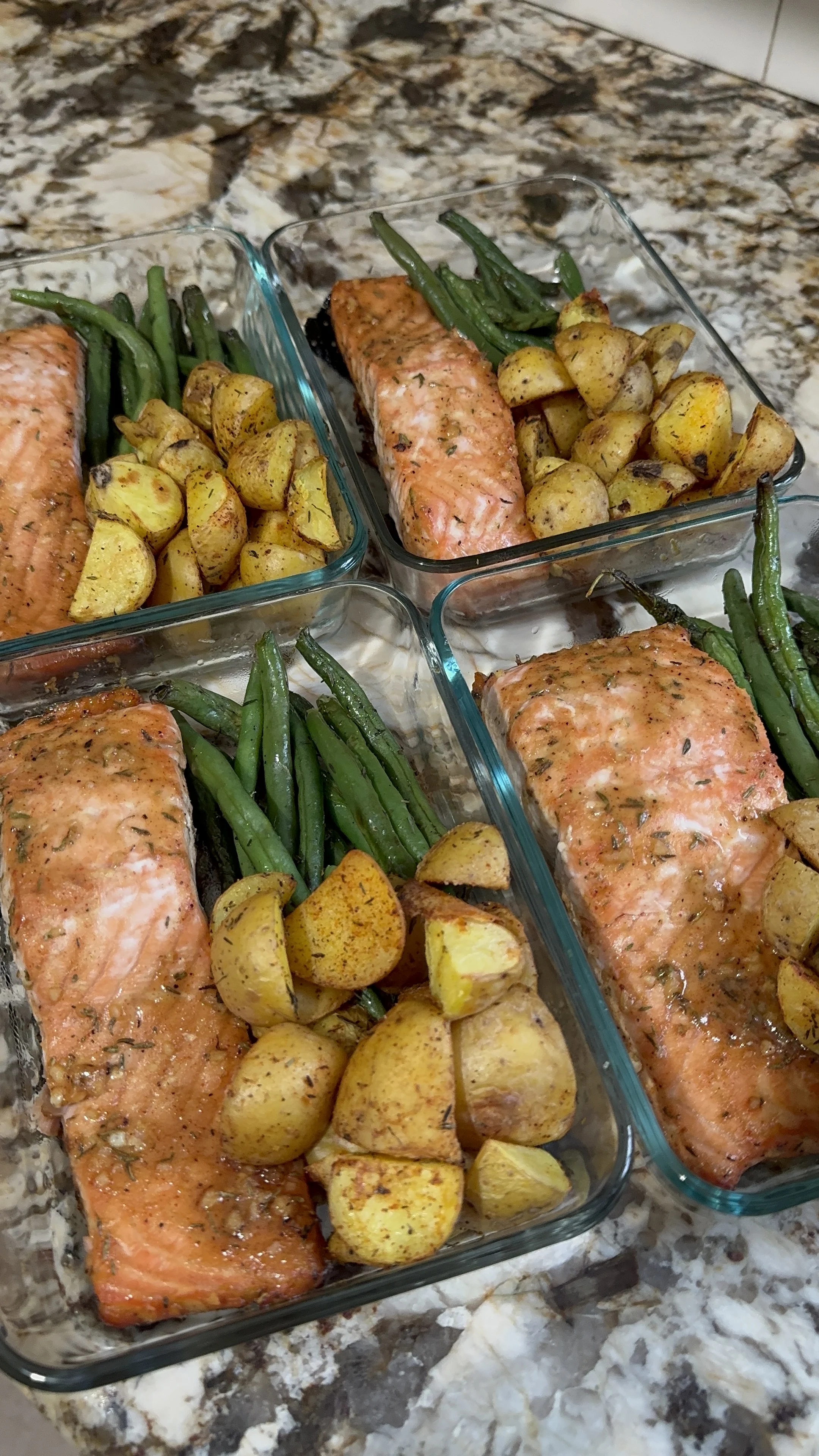 honey-dijon-salmon-potatoes-and-veggies