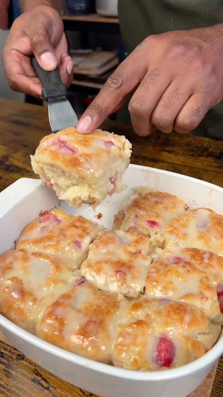 5-ingredient-strawberry-biscuits