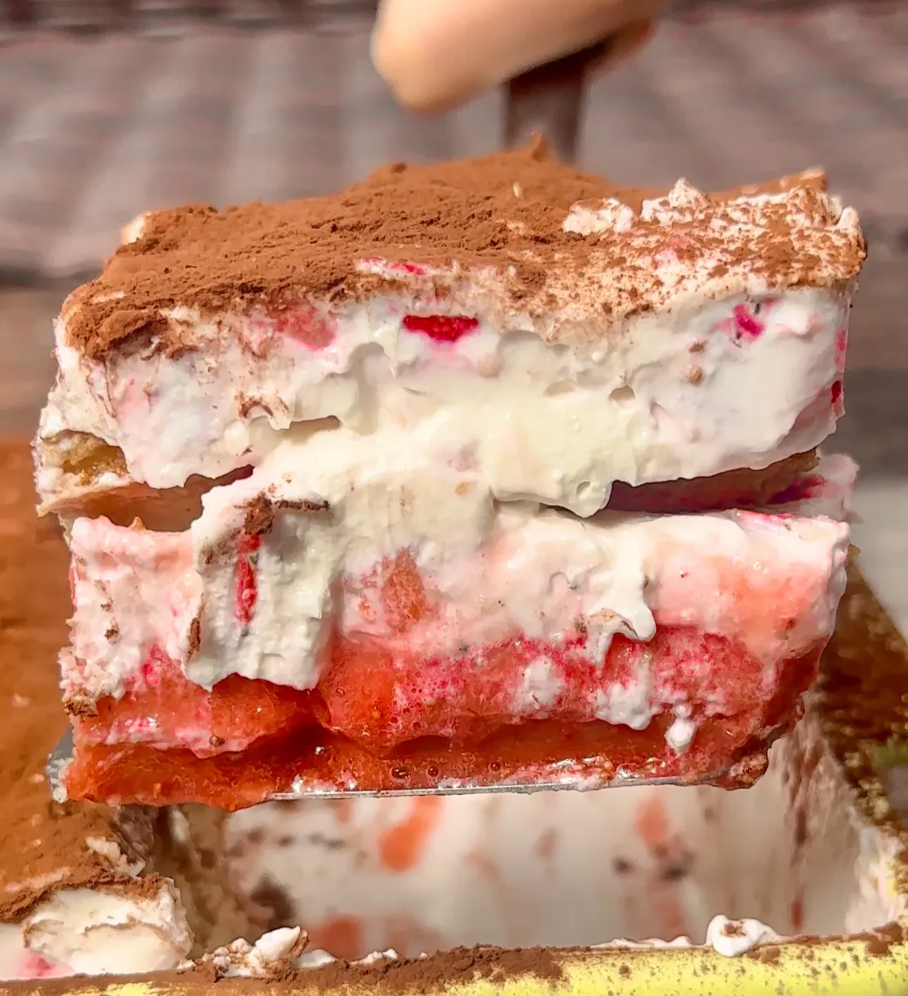 strawberry-and-coconut-tiramisu