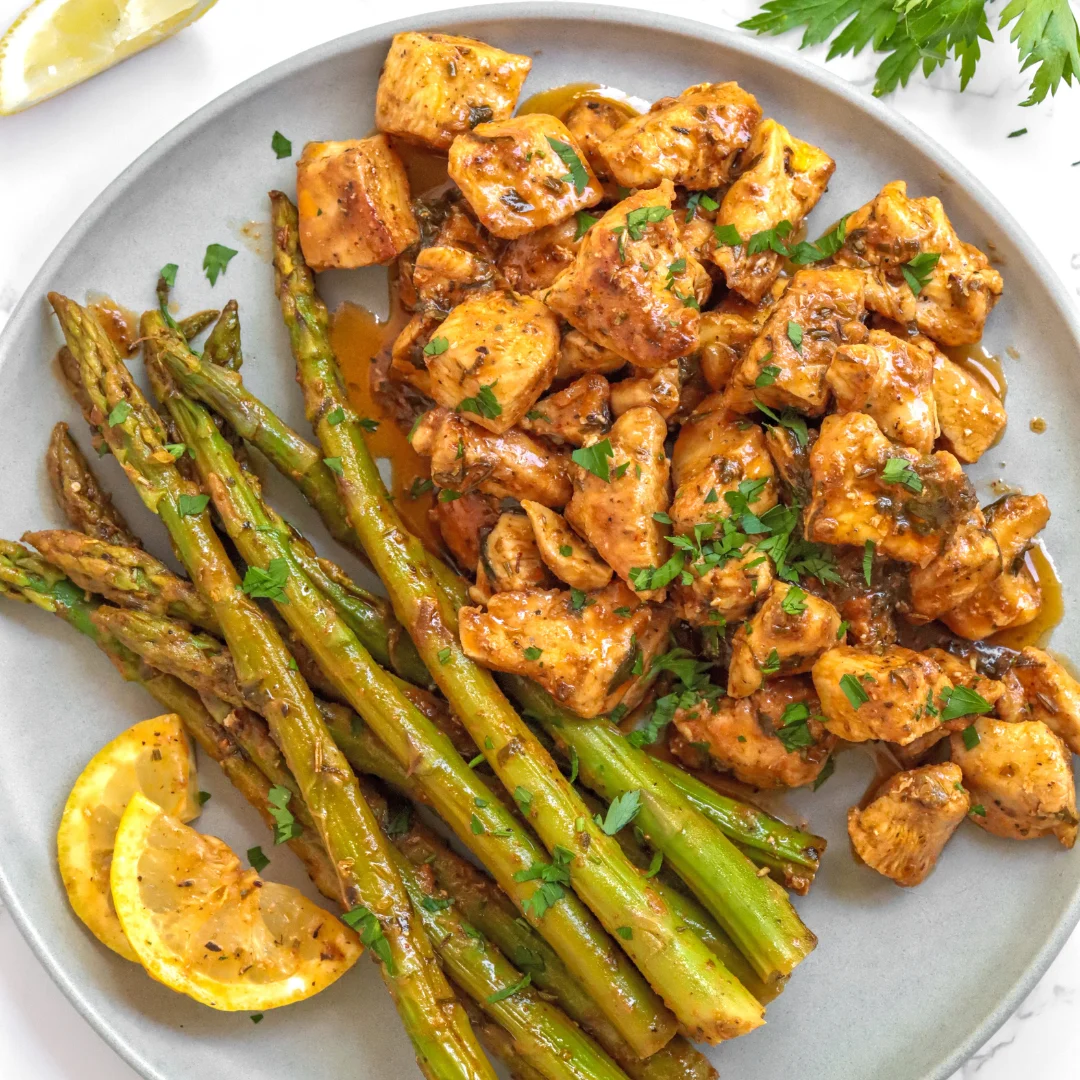 garlic-butter-chicken-and-asparagus