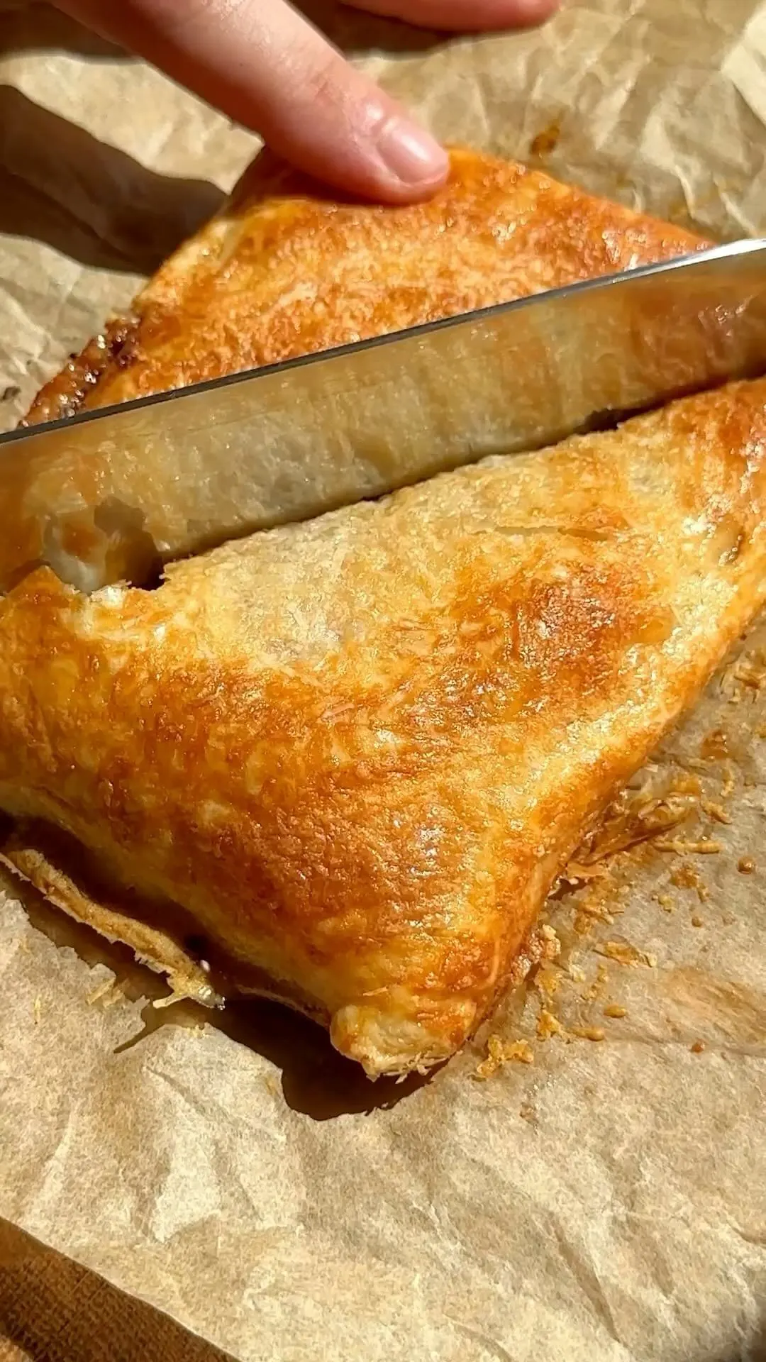 fig-and-gorgonzola-pastry-pockets