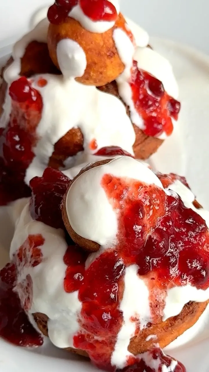 papanasi-(romanian-donuts)
