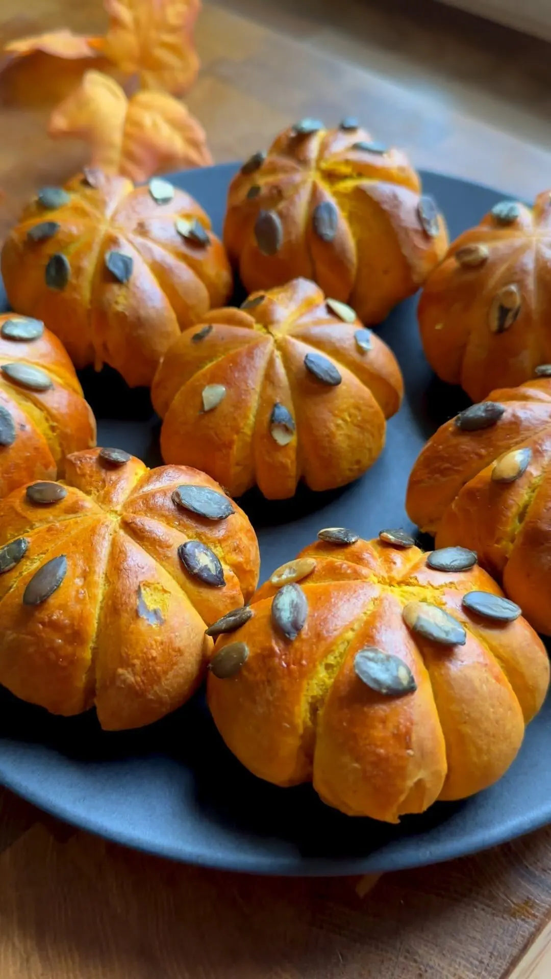 pumpkin-buns