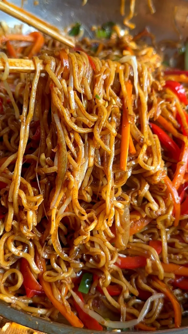 fried-asian-noodles