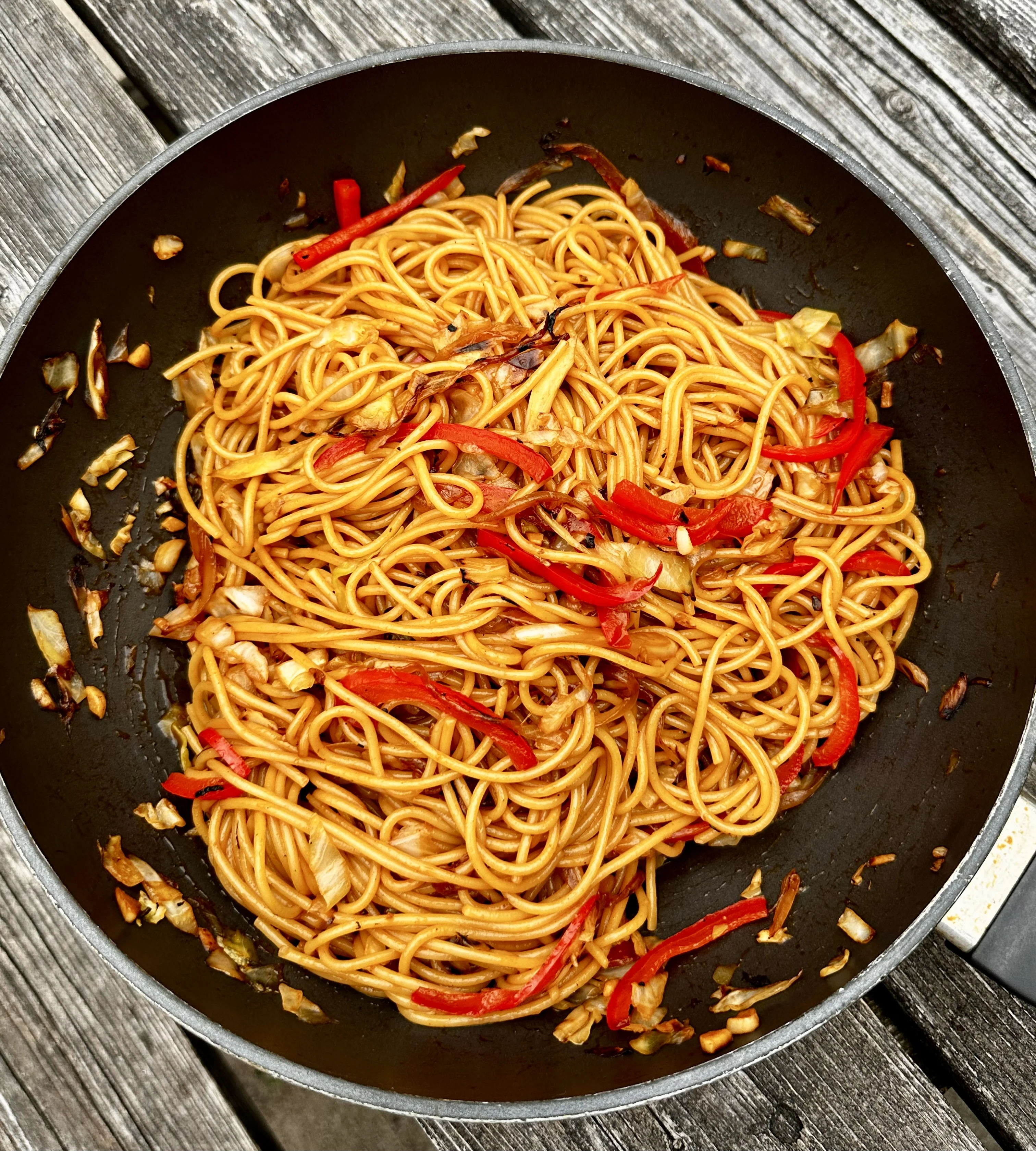 hakka-noodles-or-indo-chinese-cabbage-noodles