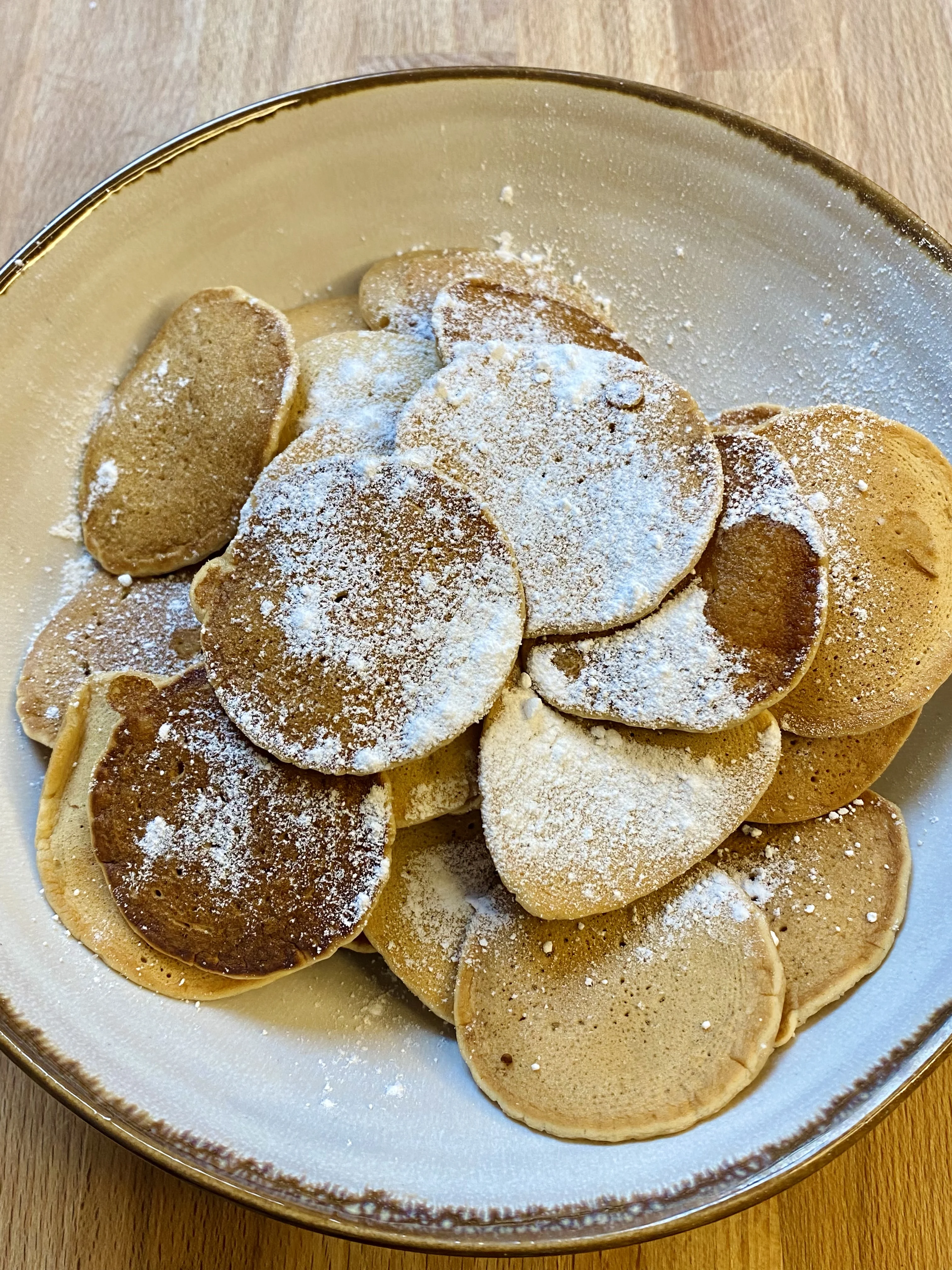 pancakes-from-laos-(khao-nom-kok)