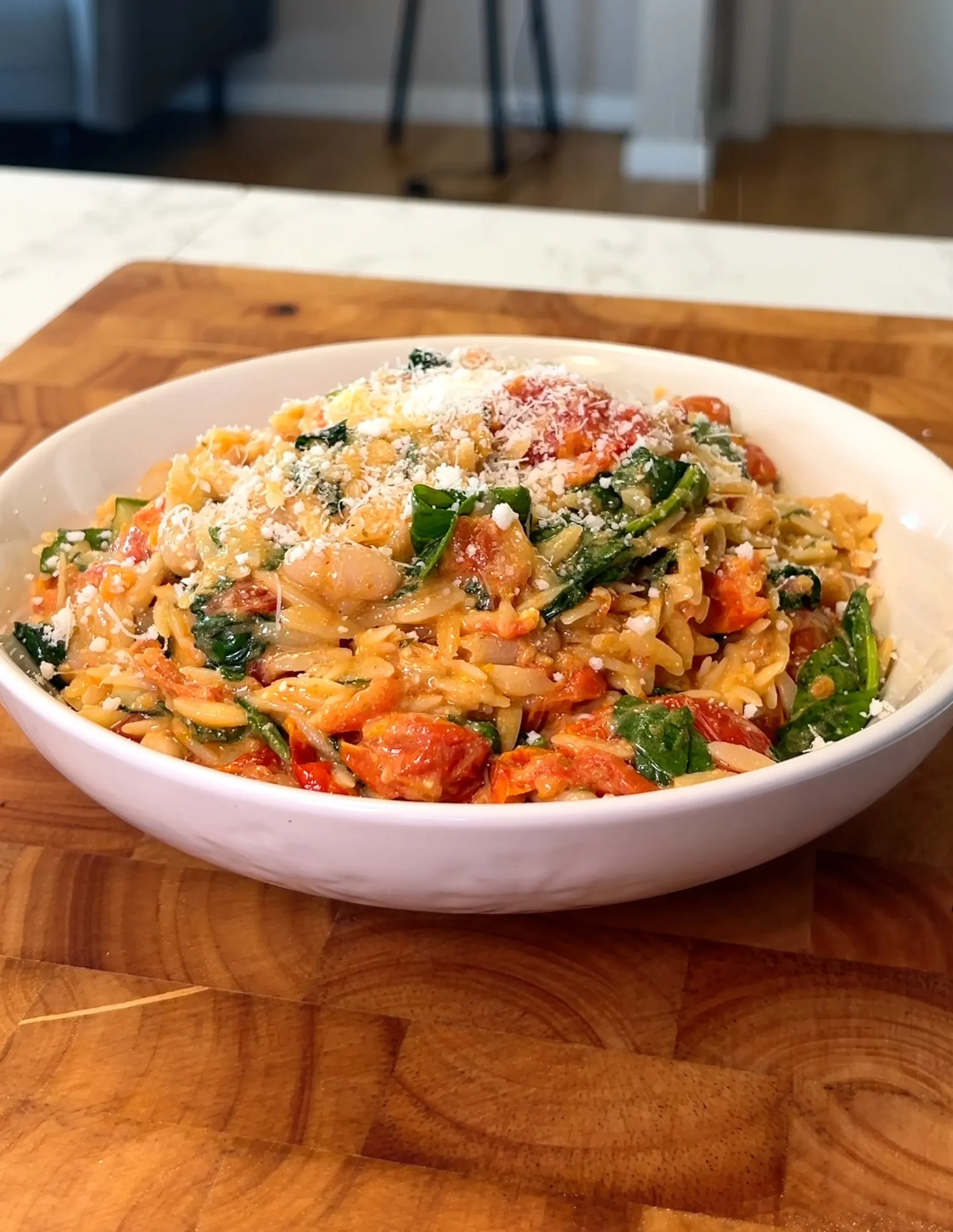 orzo-horneado-en-una-bandeja-con-tomates-cherry-asados-one-tray-baked-orzo-with-roasted-cherry-tomatoes