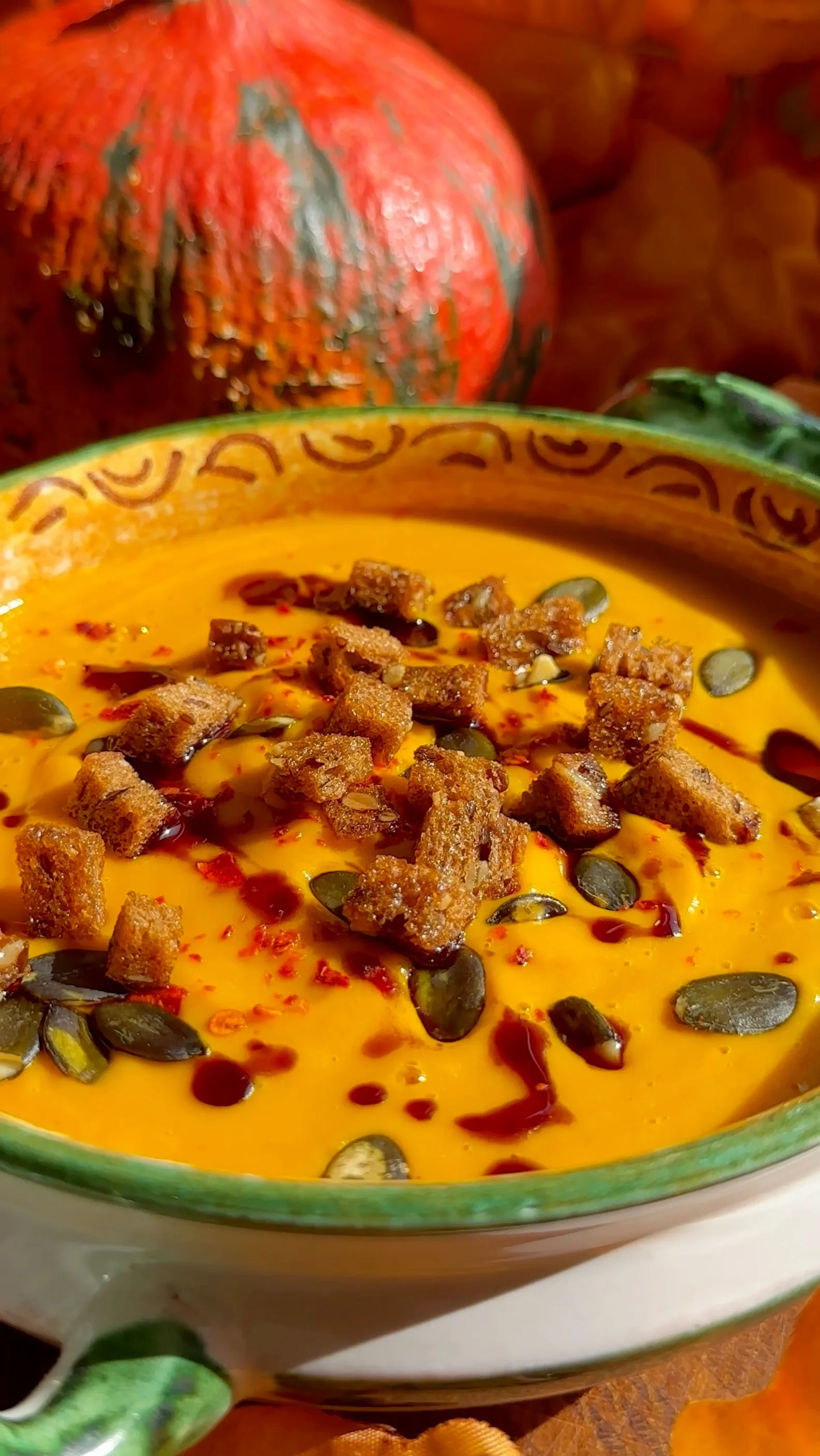 autumn-spiced-roasted-pumpkin-soup