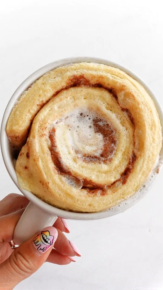 1-min-cinnamon-roll-hack