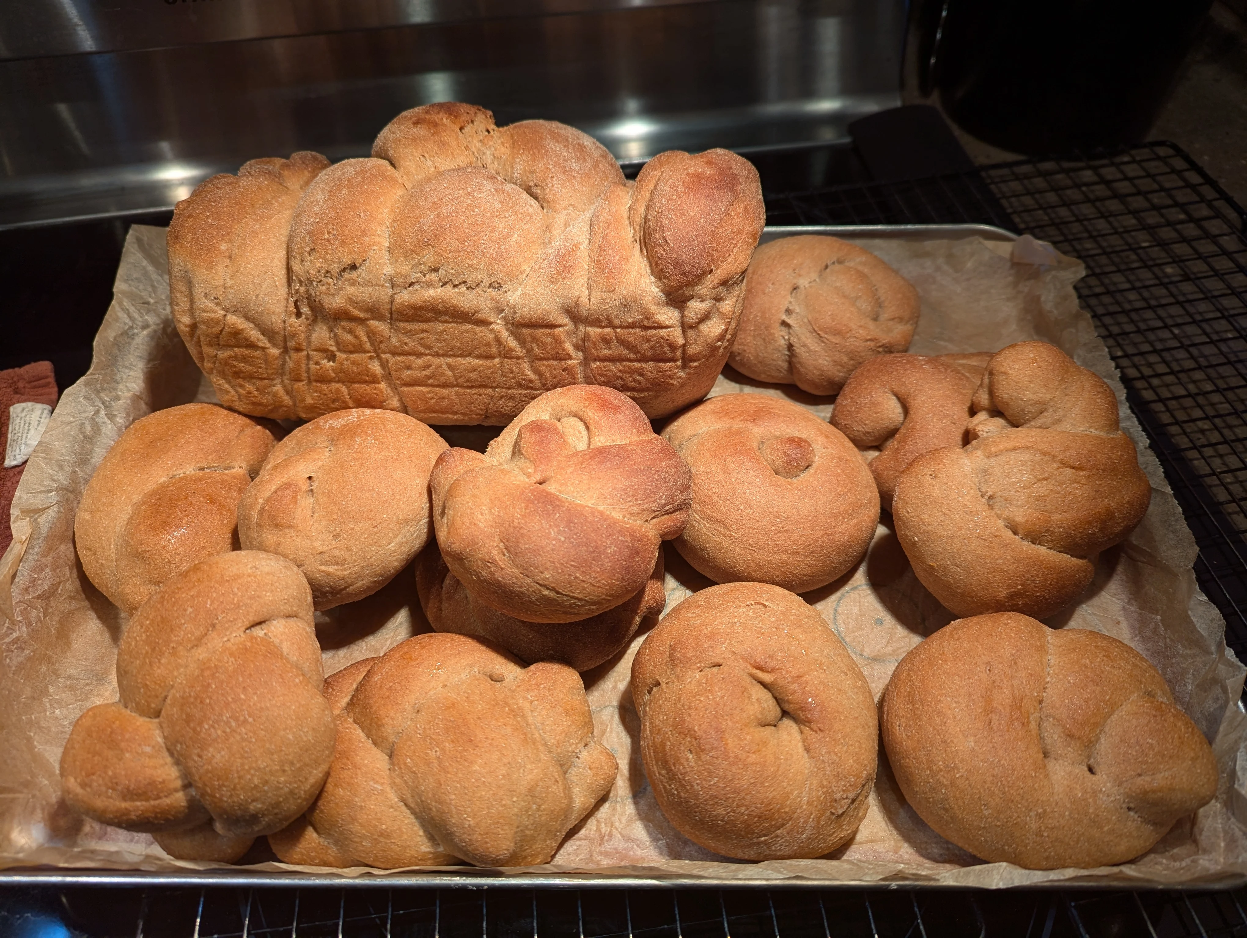 shaari-and-bree's-challah-(vegan)