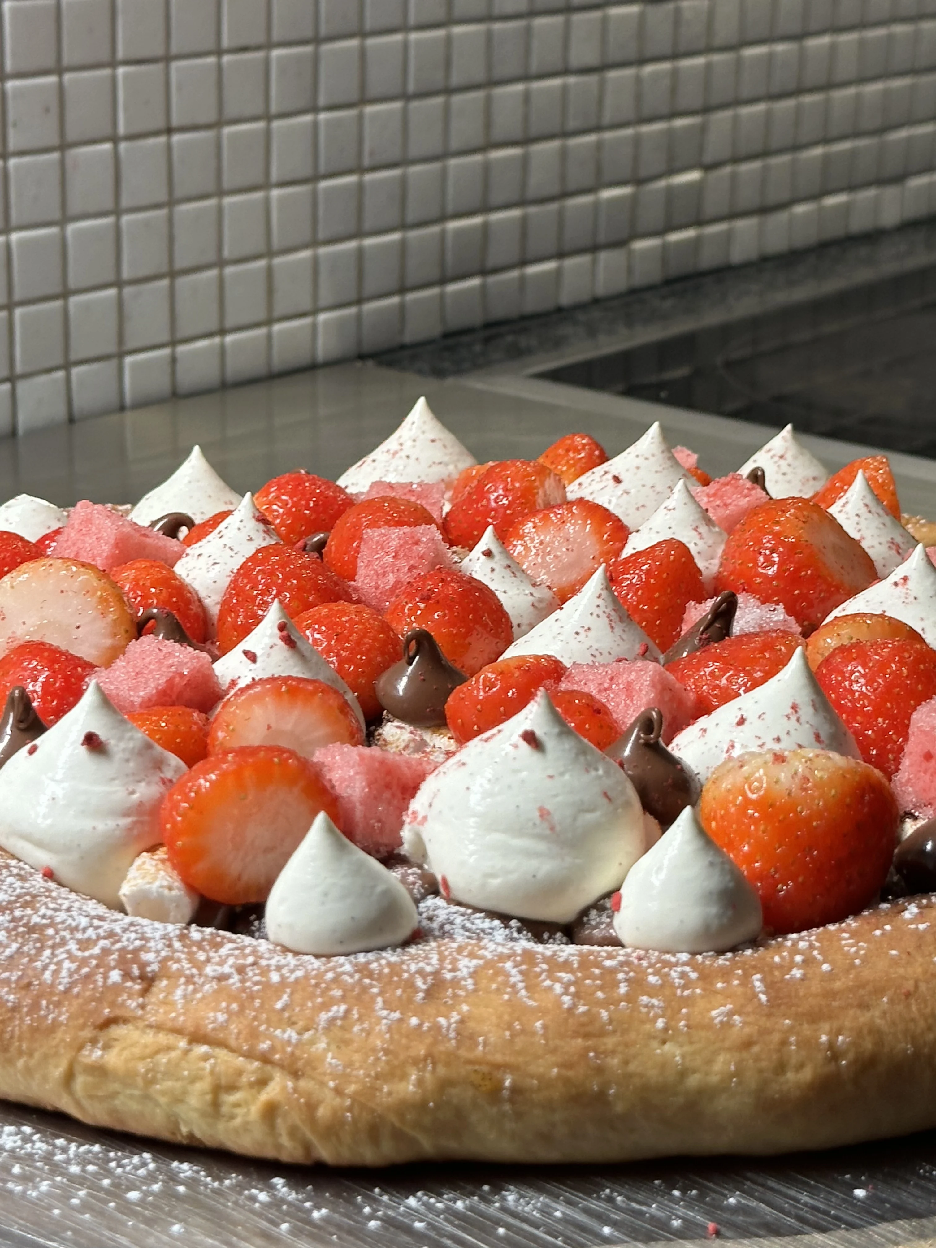 chocolate-brioche-pizza