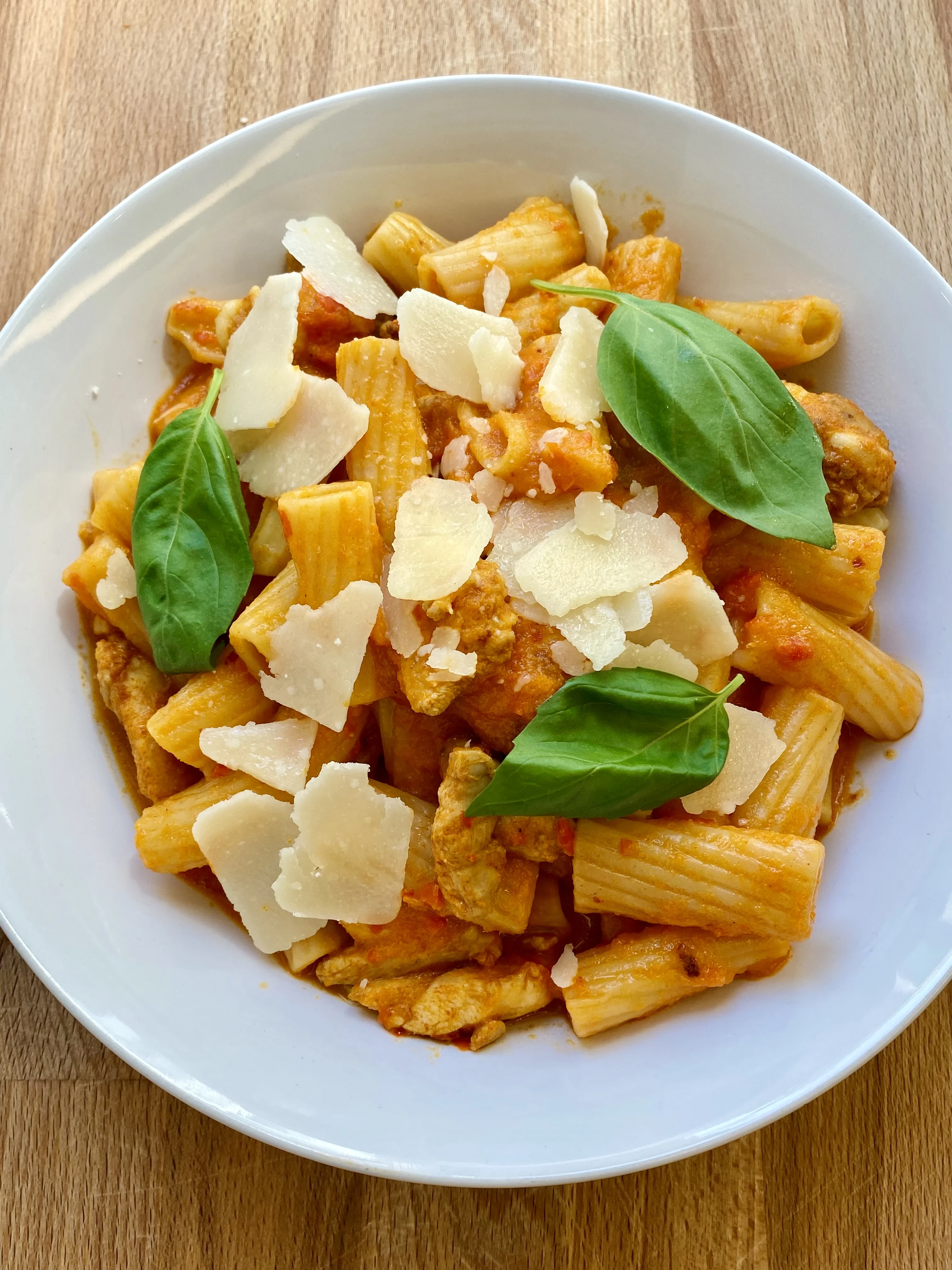 pasta-with-bell-pepper-sauce