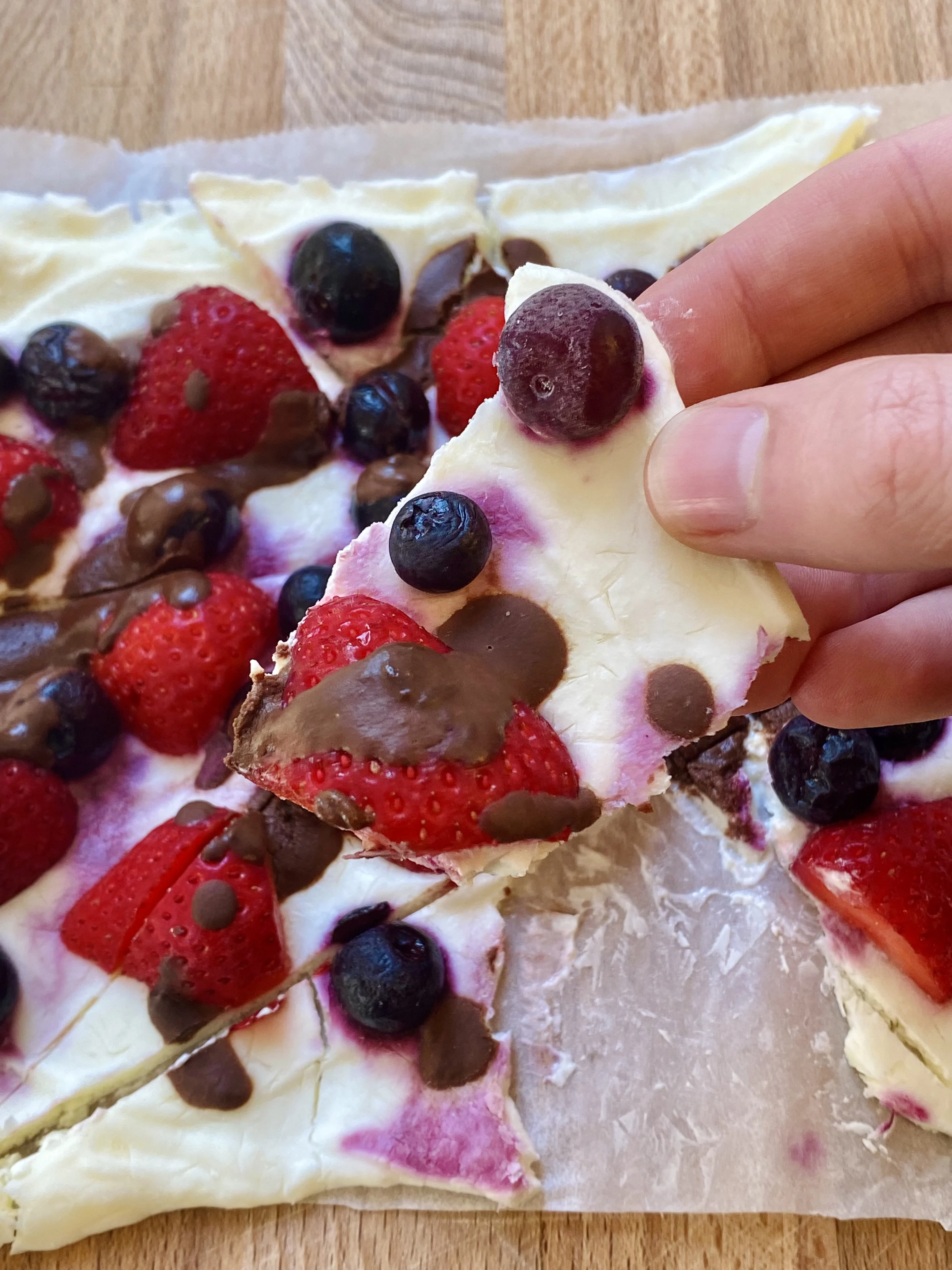 frozen-yogurt-bark