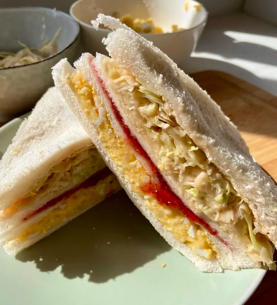 ingigayo-sandwich:-k-pop's-secret-backstage-snack